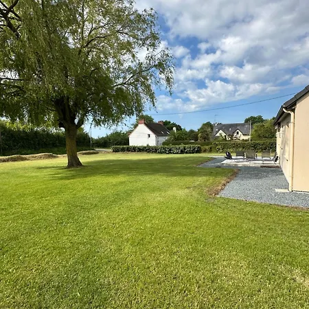 Bord De Holiday home Saint-Germain-sur-Ay